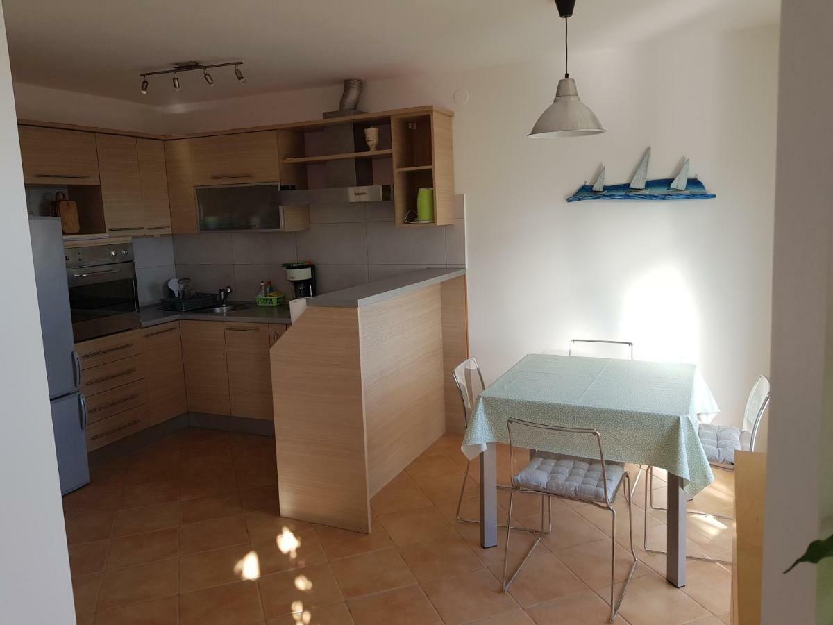Sunny Apartment 150 M From The Sea Opatija Exteriör bild