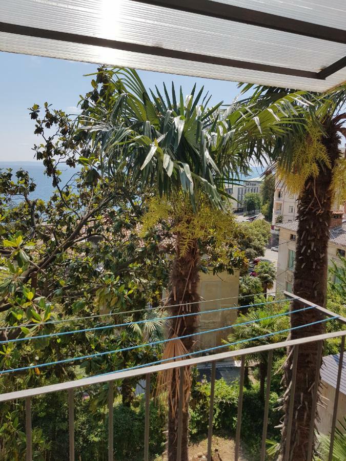 Sunny Apartment 150 M From The Sea Opatija Exteriör bild