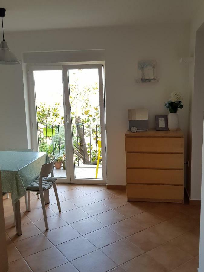 Sunny Apartment 150 M From The Sea Opatija Exteriör bild